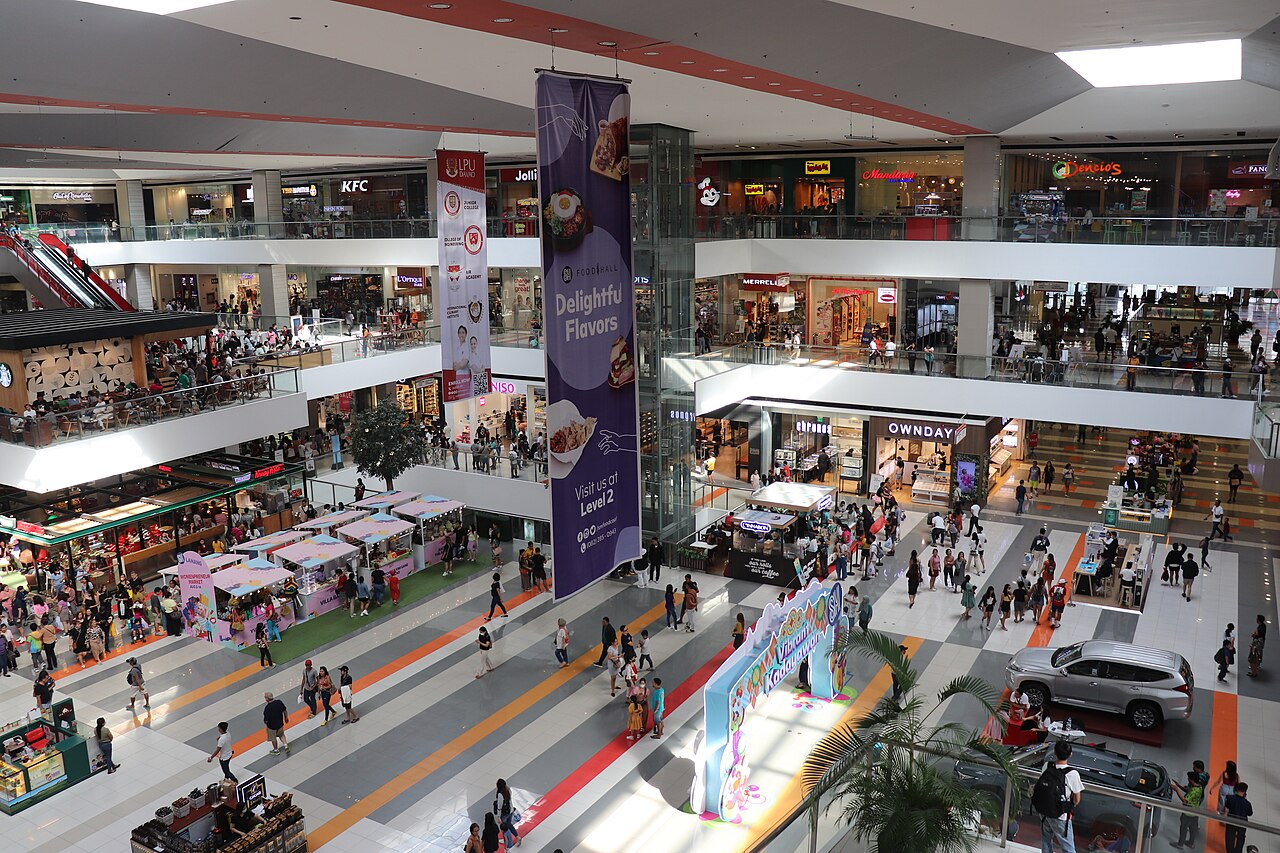 SM Lanang interior, photographed in August 2023
